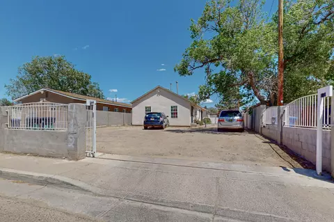 412 Texas St NE, Albuquerque, NM 87108