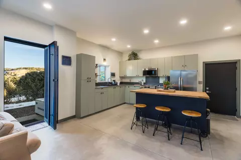 47 Camino Circular, Tijeras, NM 87059