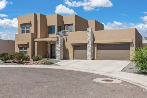 6527 Trestle Glen Rd NW, Albuquerque, NM 87120