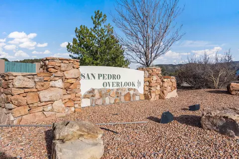 86 Turquoise Dr, Sandia Park, NM 87047