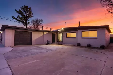 1829 Blume St NE, Albuquerque, NM 87112