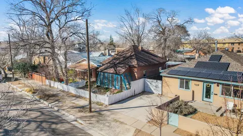 1305 Marble Ave NW, Albuquerque, NM 87104