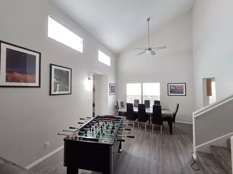 7233 Bobwhite Ln NE, Albuquerque, NM 87109