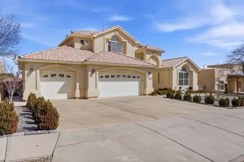 4613 Cactus Ave NW, Albuquerque, NM 87114