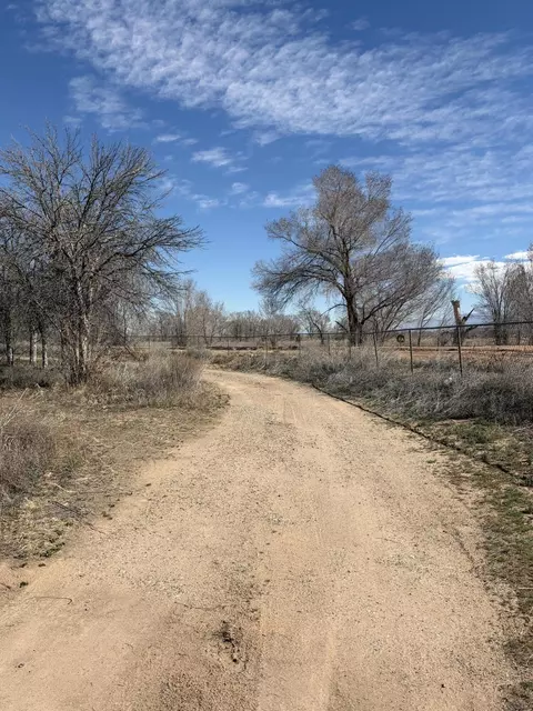30 Pluma Rd, Belen, NM 87002