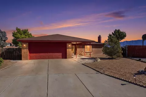 10012 Clearwater Ct NW, Albuquerque, NM 87114
