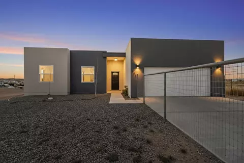 890 Idalia Rd SW, Rio Rancho, NM 87124