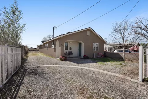 524 Aztec Rd NW, Albuquerque, NM 87107