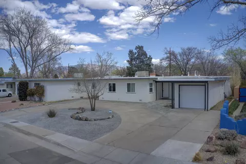 324 Chula Vista Pl NE, Albuquerque, NM 87108