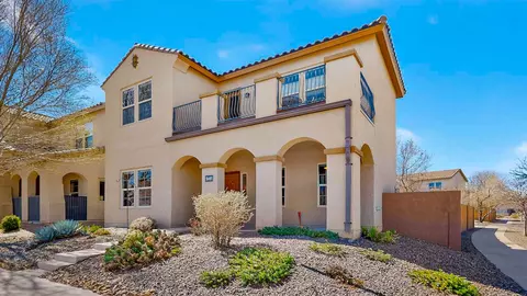 5601 Addis Dr SE, Albuquerque, NM 87106