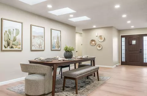 1105 Salamanca St NW, Los Ranchos, NM 87107