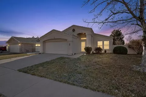 811 Bryce Canyon St SE, Albuquerque, NM 87123