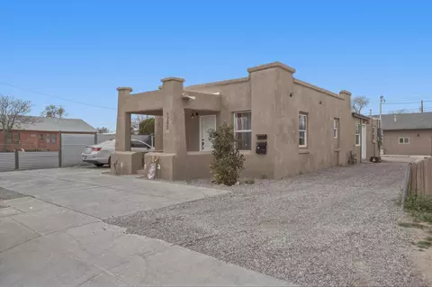 1205 Forrester Ave NW, Albuquerque, NM 87104