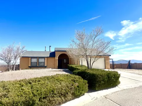 908 Riva Ct NE, Rio Rancho, NM 87124