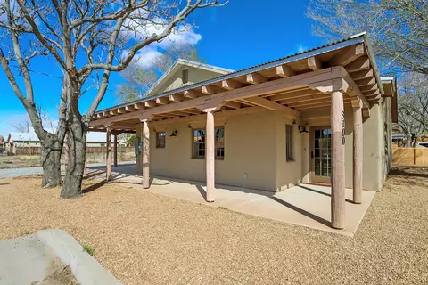 3100 Los Anayas Rd NW, Albuquerque, NM 87104