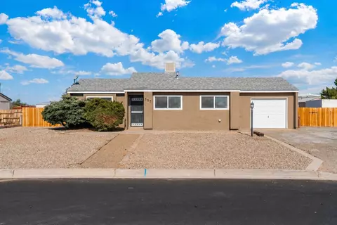 527 Brazos Dr SE, Rio Rancho, NM 87124