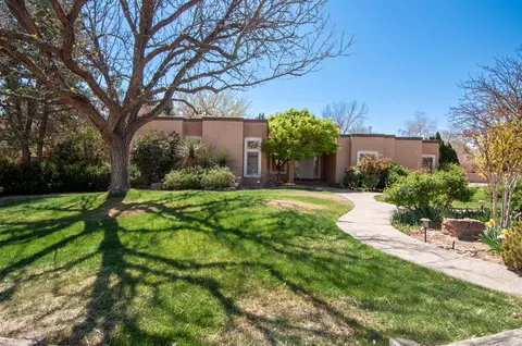 214 Tornasol Ln NE, Albuquerque, NM 87113
