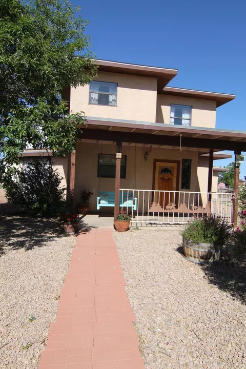 35 Jerome Rd, Los Lunas, NM 87031