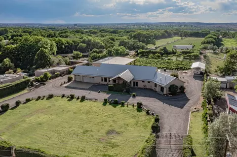 17 Llanito Rd, Bernalillo, NM 87004