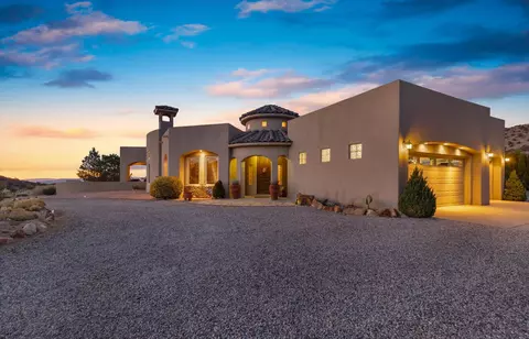 8 La Entrada, Placitas, NM 87043