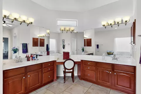 4013 Huron Dr NE, Rio Rancho, NM 87144