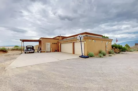 4013 Huron Dr NE, Rio Rancho, NM 87144