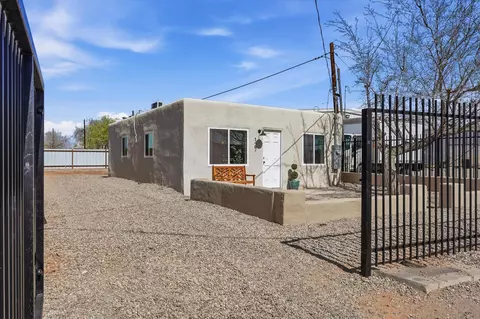 127 Veranda Rd NW, Albuquerque, NM 87107
