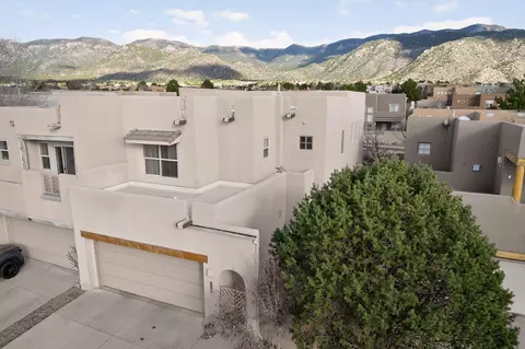 6232 Silverlace Trl NE, Albuquerque, NM 87111