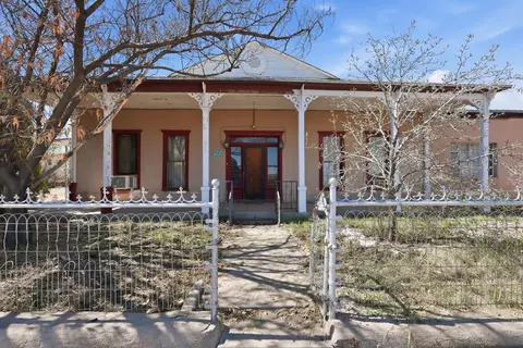 303 Eaton Ave, Socorro, NM 87801
