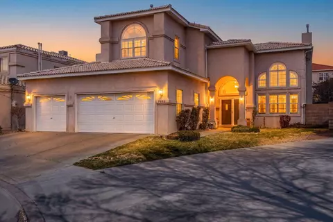 8608 Tierra Alegre Dr NE, Albuquerque, NM 87122