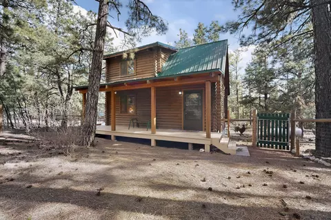 78 Cedar Rd, Jemez Springs, NM 87025