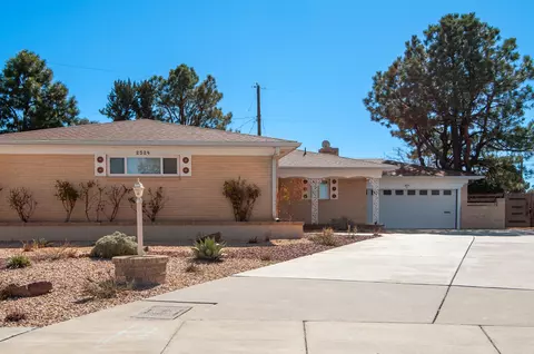 2524 Cutler Ct NE, Albuquerque, NM 87106