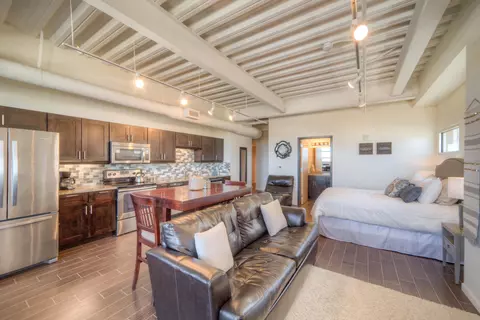 524 Central Ave SW UNIT 607, Albuquerque, NM 87102