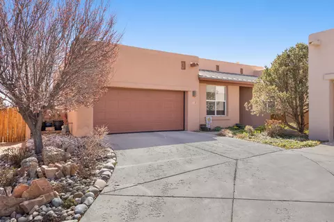 4 Rusty Spur Pl, Santa Fe, NM 87508