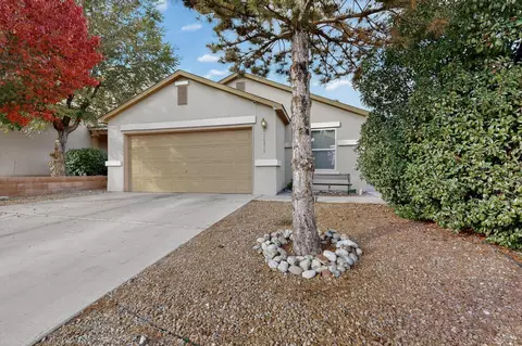10815 Mcmichael Ln SW, Albuquerque, NM 87121