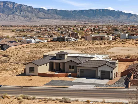 2608 Abrazo Rd NE, Rio Rancho, NM 87124