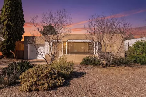 4609 Burton Ave SE, Albuquerque, NM 87108
