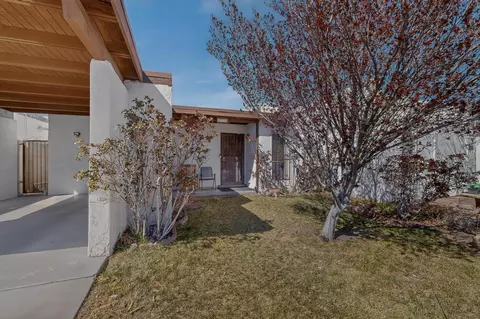 125 Calle Sol Mete NW, Albuquerque, NM 87120