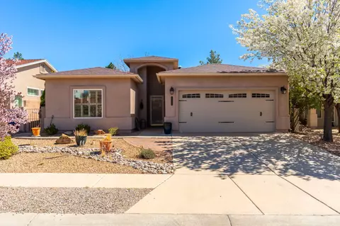10524 Bilboa St NW, Albuquerque, NM 87114