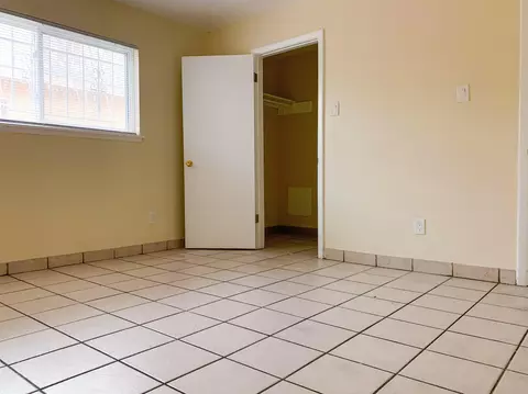 143 General Arnold St NE, Albuquerque, NM 87123