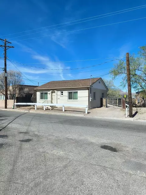 335 Mt Carmel Ave, Socorro, NM 87801