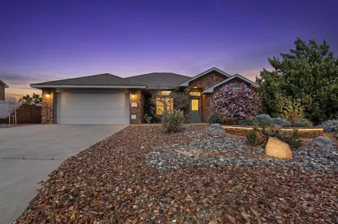 6755 Wolf Creek Ct NE, Rio Rancho, NM 87144
