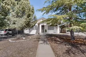 2615 Mcearl Ave SE, Albuquerque, NM 87106