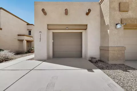 3105 Erratic St SW, Albuquerque, NM 87121
