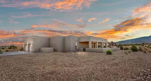 7 Aztec Ct, Placitas, NM 87043
