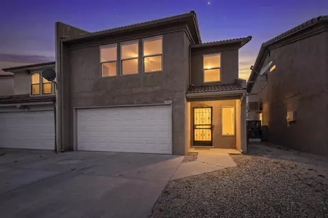 2943 Bright Star Dr NW, Albuquerque, NM 87120