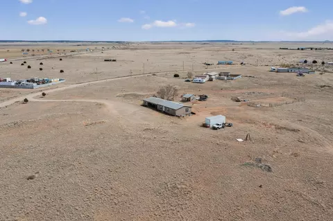 89 Sunset Rd, Moriarty, NM 87035