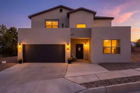 10516 Olympic St NW, Albuquerque, NM 87114