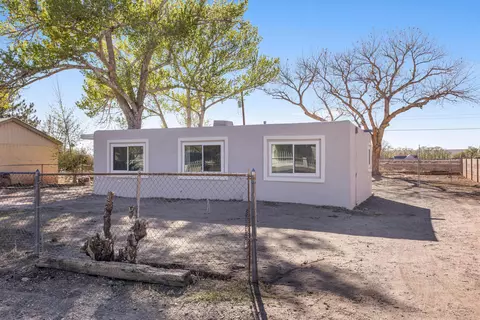 3513 Camino Alameda SW, Albuquerque, NM 87105