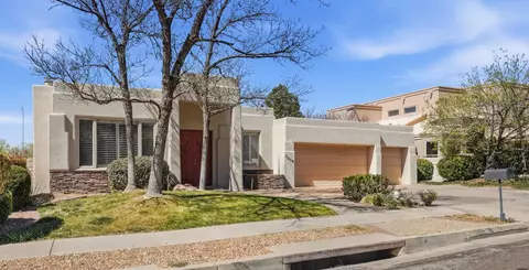 7009 E Starshine St NE, Albuquerque, NM 87111